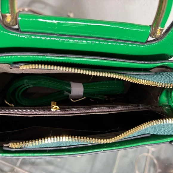 Elegant Green Handbag NWOT - Picture 8 of 8